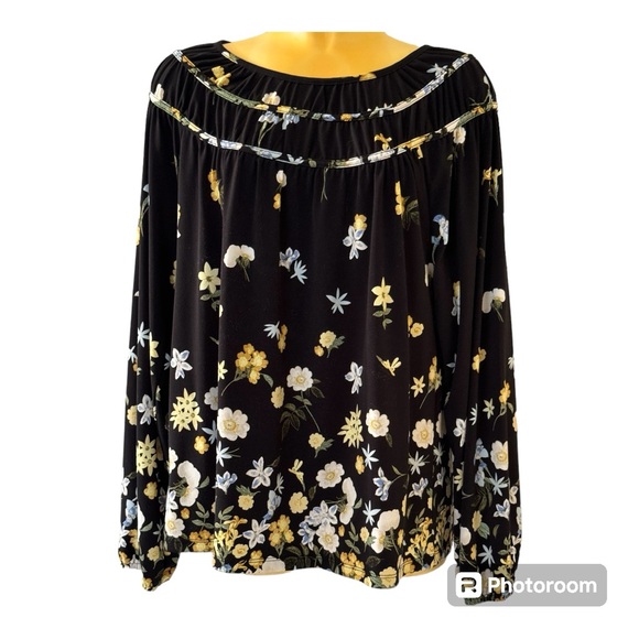 EUC Ann Taylor Factory Boho Top Feminine Black with Floral print - Picture 1 of 8